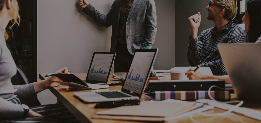 Media Mix 101:  Back to Balancing Your B2B Strategy